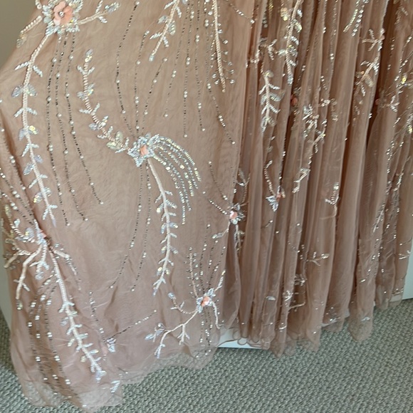 Mac Duggal EMBELLISHED V-NECK LONG GOWN - Picture 6 of 16